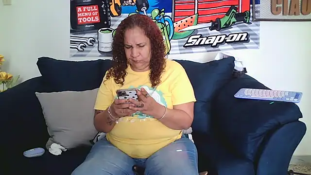 ladycreamypr2 online show from June 2026 04:12:01 PM