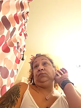ladycreamypr2 online show from May 2026 12:52:01 PM