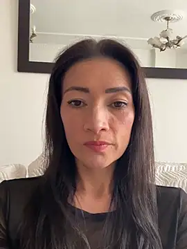 Yulia sx online show from April 2026 08:59:01 PM