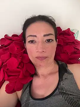 Yulia sx online show from April 2026 09:43:01 PM