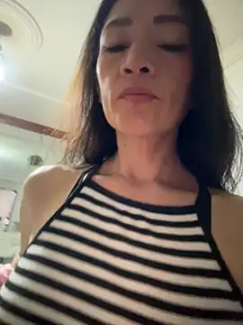 Yulia sx online show from April 2026 10:23:02 PM