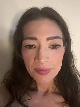 Snapshot of Yulia_sx chatting on February 2025 12:41:02 AM Yulia sx online show from February 2025 12:41:02 AM