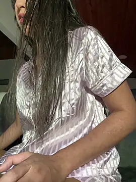 aria greco online show from May 2026 02:53:01 AM