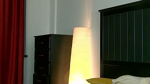 Snapshot of Yanira_Muslim chatting on January 2026 05:11:02 AM Yanira Muslim online show from January 2026 05:11:02 AM