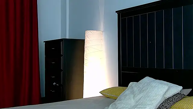 Yanira Muslim online show from November 2025 05:11:01 AM