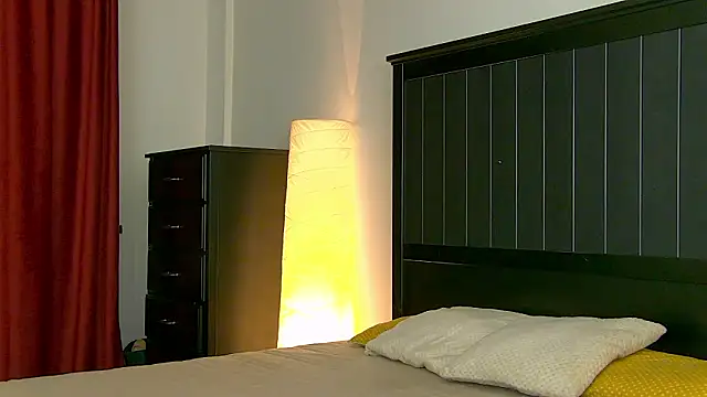 Snapshot of Yanira_Muslim chatting on February 2026 05:05:02 AM Yanira Muslim online show from February 2026 05:05:02 AM