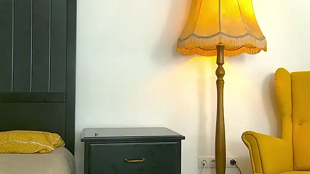 Snapshot of Yanira_Muslim chatting on February 2026 05:03:02 AM Yanira Muslim online show from February 2026 05:03:02 AM