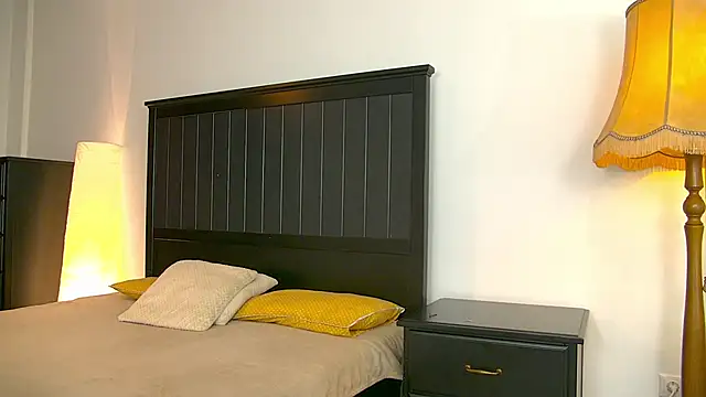 Snapshot of Yanira_Muslim chatting on February 2026 05:02:01 AM Yanira Muslim online show from February 2026 05:02:01 AM