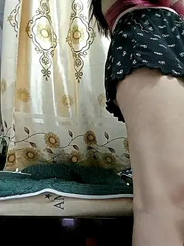 NgocQuyen2K online show from October 2025 10:06:02 AM