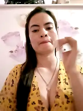 NgocQuyen2K online show from March 2025 11:11:02 AM