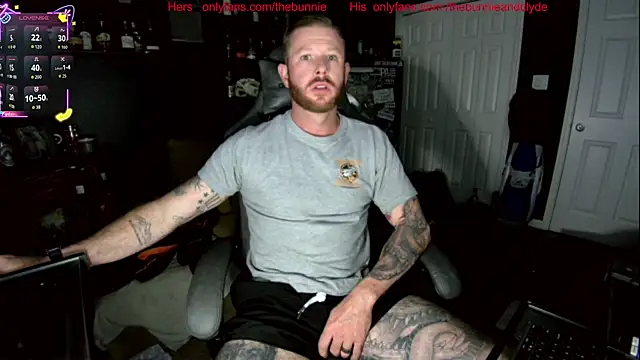 chillinthemosttt online show from October 2025 12:45:02 AM