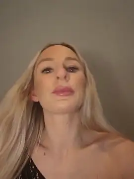 Liana Lou online show from February 2025 04:53:02 PM