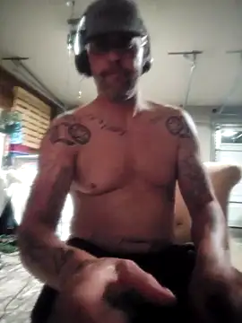 LongandEasy77 online show from February 2026 07:08:02 AM