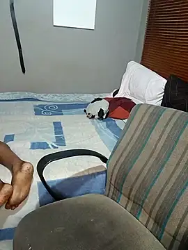 199Gif online show from September 2025 01:00:02 PM