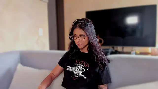 mariana lopez1 online show from September 2025 08:34:01 PM