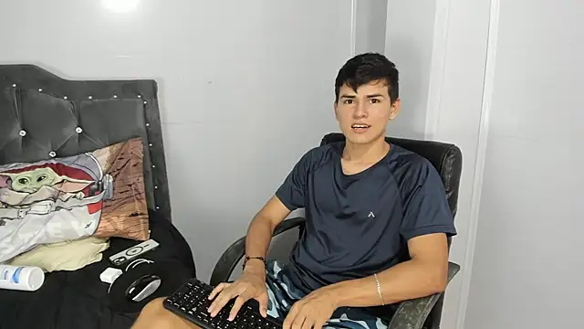 Jacobb Lee online show from March 2025 08:22:01 PM