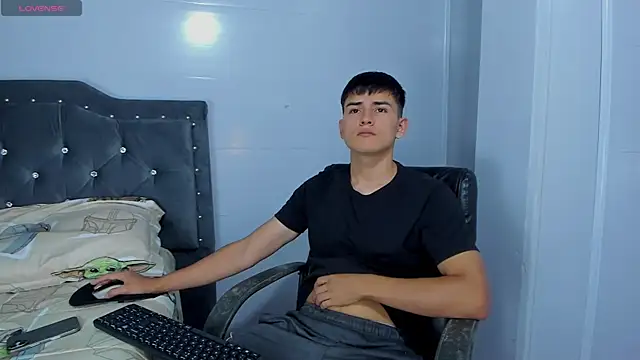 Jacobb Lee online show from December 2025 04:35:02 PM