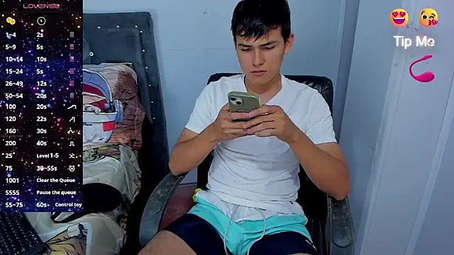 Jacobb Lee online show from October 2025 08:41:02 PM