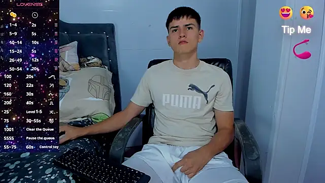 Jacobb Lee online show from October 2025 10:00:01 PM