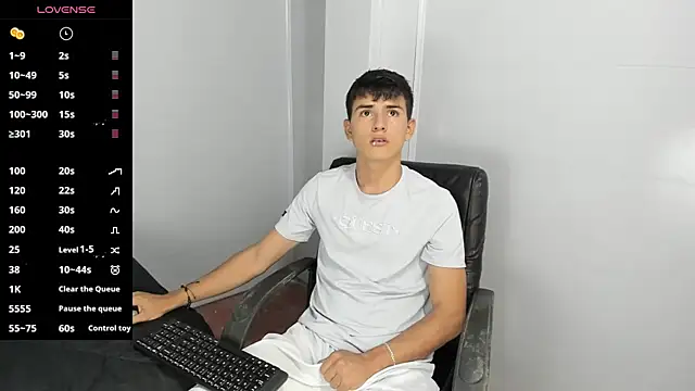 Jacobb Lee online show from February 2025 07:56:02 PM