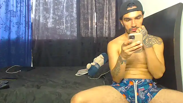 Hot Sharks  online show from April 2026 09:54:02 PM