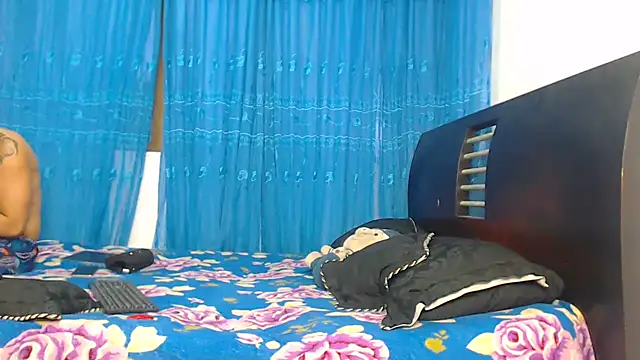 Hot Sharks  online show from September 2025 10:54:01 AM