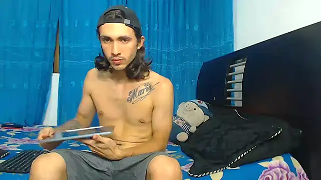 Hot Sharks  online show from October 2025 01:00:02 AM