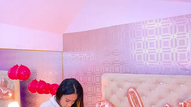 Sara Desire online show from February 2026 11:43:02 AM