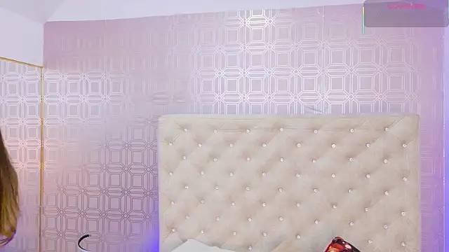 Sara Desire online show from November 2025 03:23:01 PM