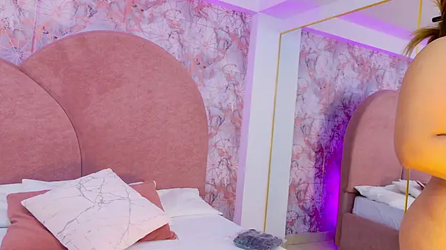 Sara Desire online show from September 2025 12:22:02 PM