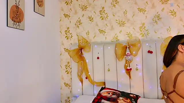 Sara Desire online show from December 2025 12:22:02 PM