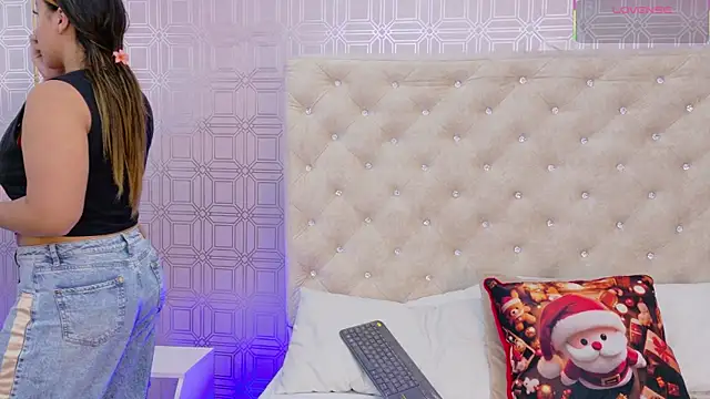 Sara Desire online show from November 2025 12:16:02 PM