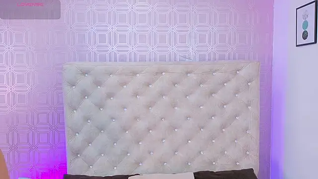 Sara Desire online show from October 2025 11:46:01 AM