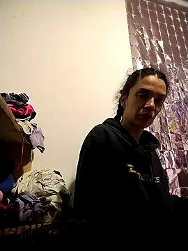 rebekka simpson online show from November 2025 11:27:01 PM