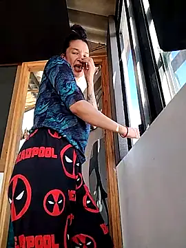 rebekka simpson online show from November 2025 01:22:01 PM