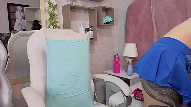 Online sex online show from September 2025 08:00:01 PM