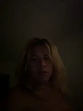 allissonw13 online show from May 2026 04:16:01 AM