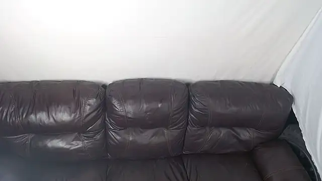 allissonw13 online show from November 2025 10:45:01 PM