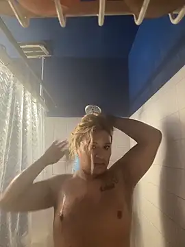 allissonw13 online show from November 2025 03:54:02 AM