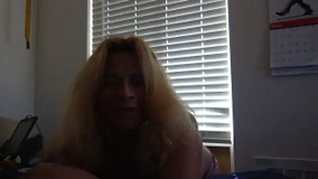 Snapshot of allissonw13 chatting on April 2026 09:54:01 PM allissonw13 online show from April 2026 09:54:01 PM