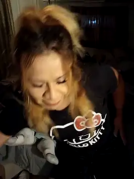 allissonw13 online show from January 2025 02:37:02 AM