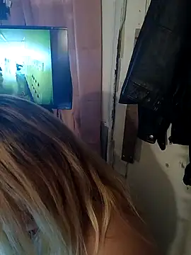 allissonw13 online show from January 2025 12:54:02 PM
