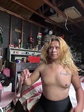 allissonw13 online show from October 2025 12:44:01 AM