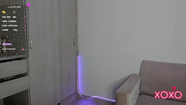 Lilacutte  online show from October 2025 12:31:02 AM