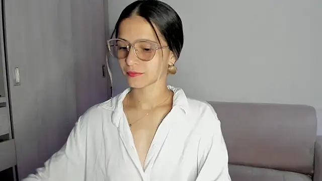 Lilacutte  online show from February 2025 07:26:02 AM