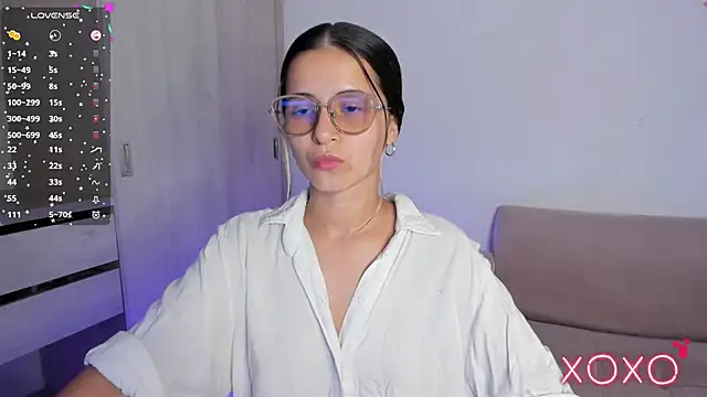 Lilacutte  online show from March 2026 08:26:01 PM