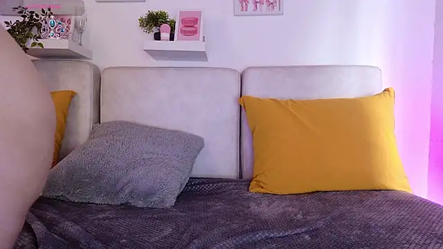 Malka Burning online show from February 2026 08:08:02 PM