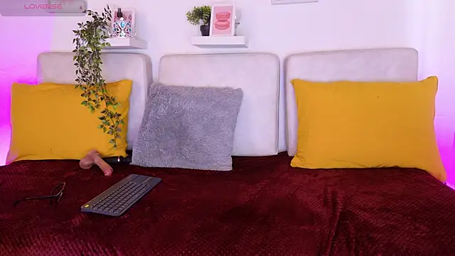 Malka Burning online show from March 2026 08:05:01 PM