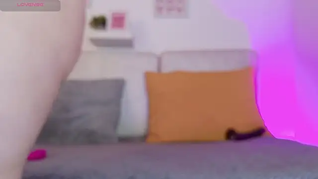 Malka Burning online show from April 2026 08:15:02 PM