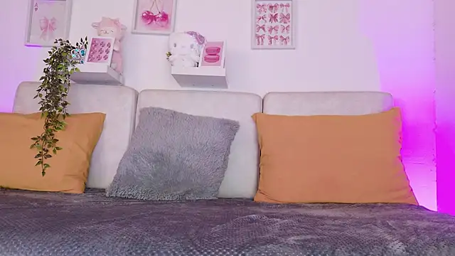 Malka Burning online show from April 2026 08:53:02 PM